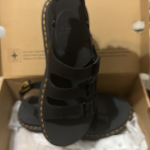 Dr Martens Solomon (Size 11 Black) - Picture 2 of 4